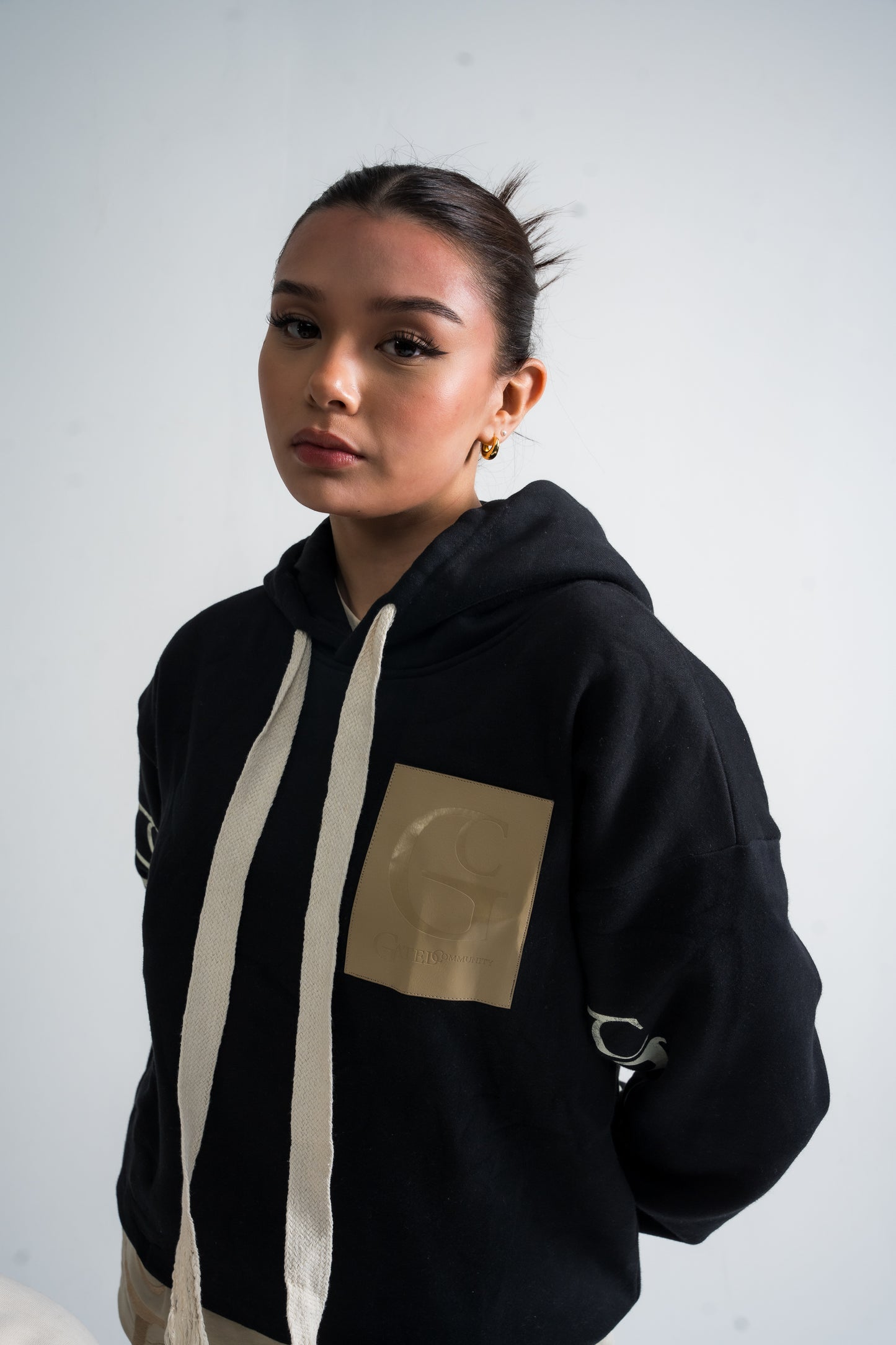 Black/ sail Leather patch logo hoodie – Gated Community Garments